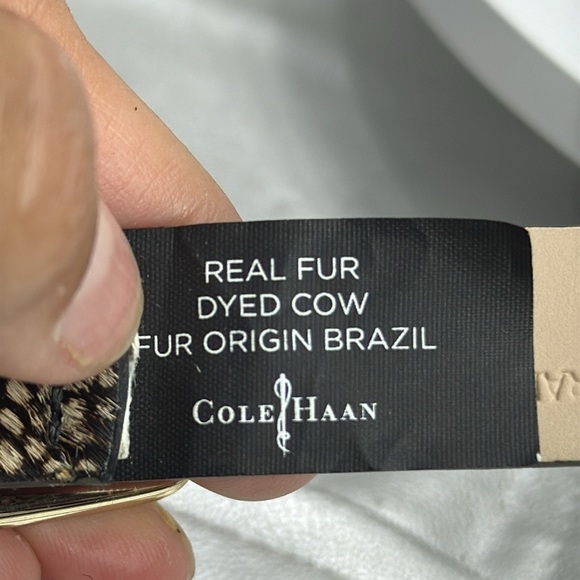 (H) Cole Haan Women's Dyed Brazilian Cowhide Belt
Size XS, Slim, Brown and White - Picture 6 of 13